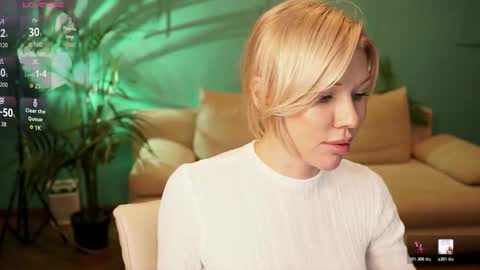 Snapshot of lindsi_luvviv chatting on January 2026 04:23:02 PM lindsi_luvviv online show from January 2026 04:23:02 PM