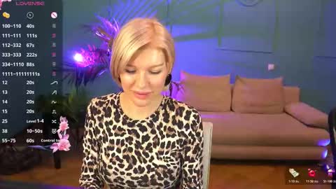 Snapshot of lindsi_luvviv chatting on February 2026 04:11:02 PM lindsi_luvviv online show from February 2026 04:11:02 PM