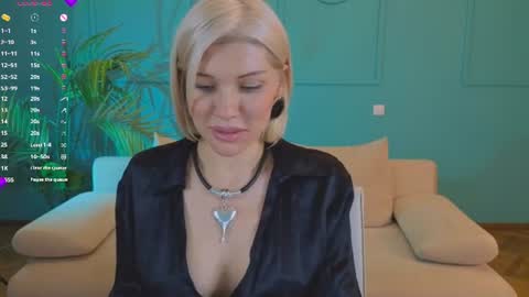 lindsi_luvviv online show from June 2026 03:47:01 PM