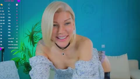 lindsi_luvviv online show from June 2026 04:22:01 PM