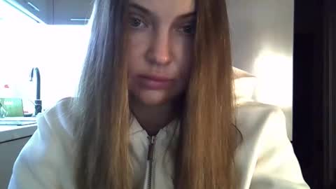 Anna online show from October 2025 06:30:02 PM