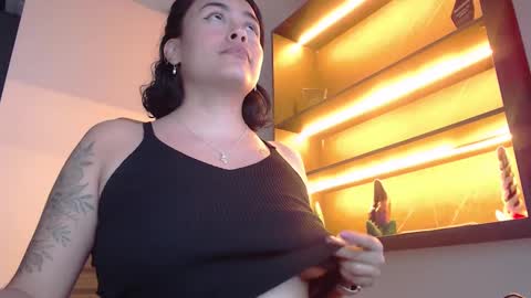 Lindsy online show from January 2025 10:33:01 PM