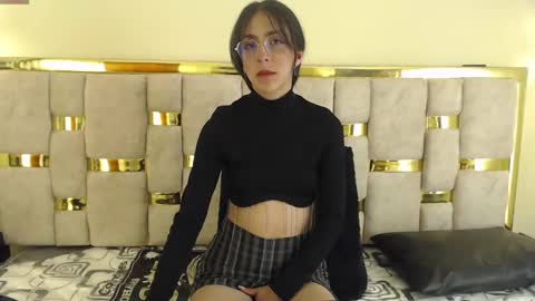 Snapshot of ling_ling24 chatting on February 2025 06:57:01 AM ling ling24 online show from February 2025 06:57:01 AM