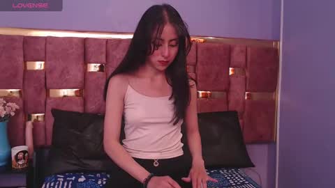 Snapshot of ling_ling24 chatting on February 2025 06:13:02 AM ling ling24 online show from February 2025 06:13:02 AM