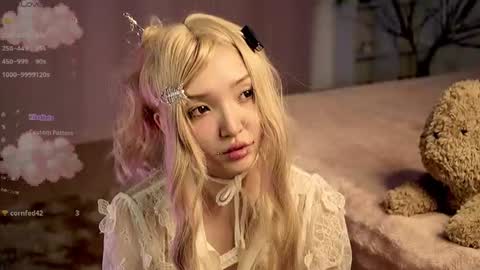 Linh -   online show from July 2026 09:39:02 PM
