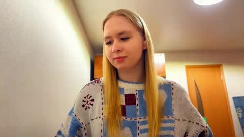 Snapshot of linncrisafi chatting on February 2026 02:43:02 PM Rose online show from February 2026 02:43:02 PM