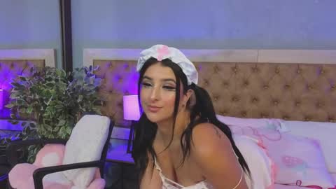 Snapshot of linoshka_1 chatting on February 2025 07:58:01 PM Luciana online show from February 2025 07:58:01 PM