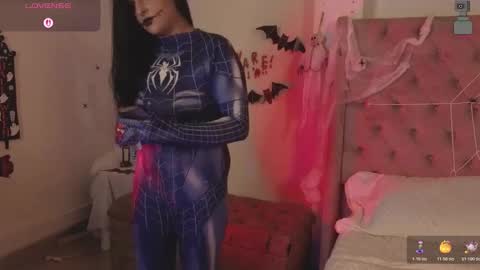 Snapshot of linoshka_1 chatting on October 2025 09:02:02 PM Luciana online show from October 2025 09:02:02 PM