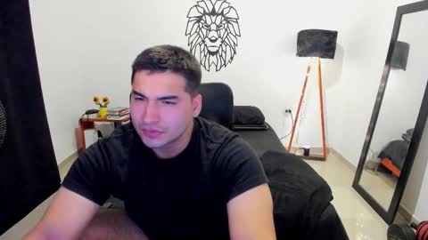 Lion online show from November 2025 02:10:01 AM