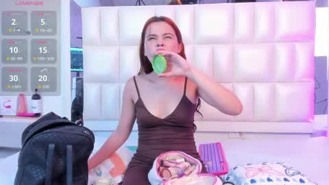 Liorah wolf online show from May 2026 07:43:02 PM