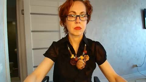 Liora Weiss online show from April 2026 09:35:02 AM