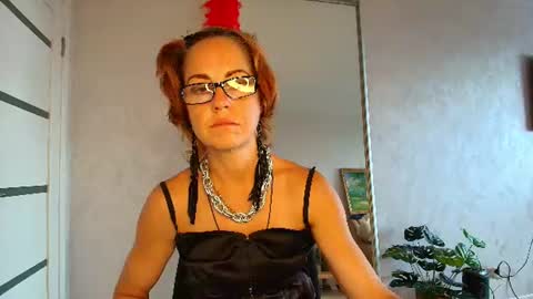 Liora Weiss online show from July 2026 08:32:01 AM