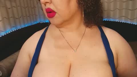 LIpsAddiction online show from September 2025 01:00:01 PM