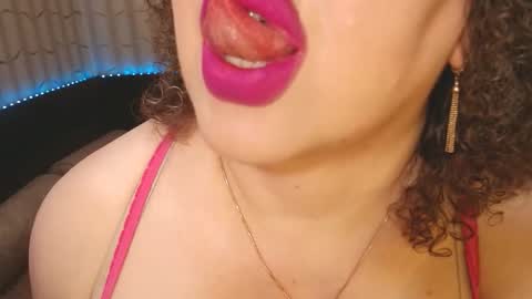 Snapshot of lipsaddiction chatting on March 2026 03:20:02 PM LIpsAddiction online show from March 2026 03:20:02 PM