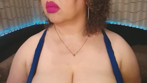 Snapshot of lipsaddiction chatting on April 2026 02:11:02 PM LIpsAddiction online show from April 2026 02:11:02 PM