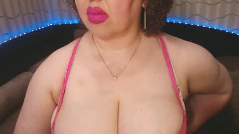 Snapshot of lipsaddiction chatting on May 2026 01:39:02 PM LIpsAddiction online show from May 2026 01:39:02 PM