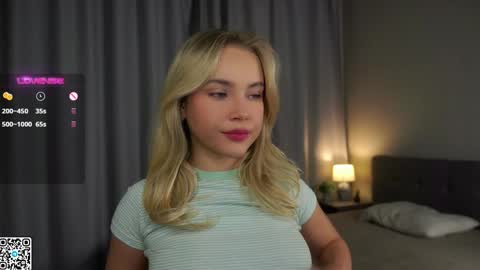 Snapshot of lipswithsmileonthem chatting on January 2025 01:11:01 AM Amelia online show from January 2025 01:11:01 AM