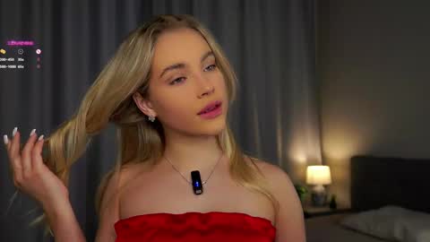 Snapshot of lipswithsmileonthem chatting on February 2025 01:10:01 AM Amelia online show from February 2025 01:10:01 AM