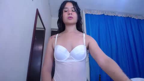 lisa_branch online show from January 2025 07:52:01 PM