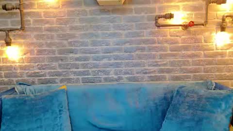 Lisa Caprice online show from July 2026 05:05:01 AM