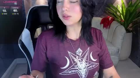 lisa_doll_tx online show from April 2026 07:55:01 PM