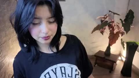 lisa dolly nyx online show from May 2026 07:18:01 PM