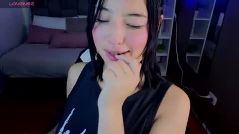 lisa dolly nyx online show from June 2026 04:57:01 AM