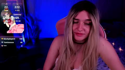 Snapshot of lisa_elfy chatting on December 2024 01:34:02 AM lisa_elfy online show from December 2024 01:34:02 AM