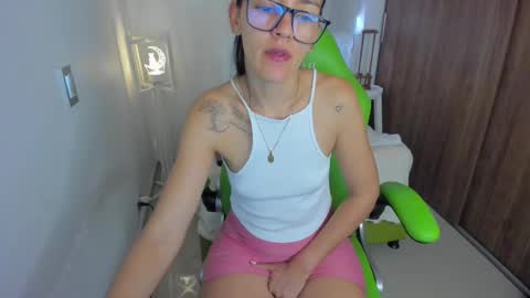 Lisa  online show from March 2025 03:30:02 PM