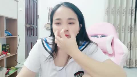 Snapshot of lisa_hanw chatting on May 2026 03:00:01 PM lisa_hanw online show from May 2026 03:00:01 PM