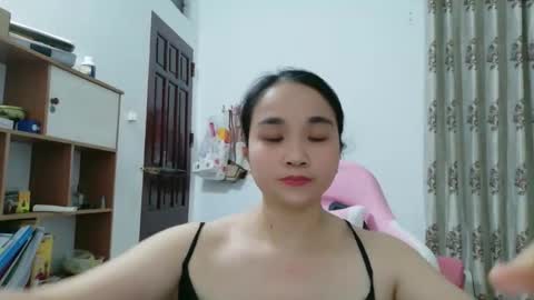 Snapshot of lisa_hanw chatting on May 2026 11:38:02 AM lisa_hanw online show from May 2026 11:38:02 AM