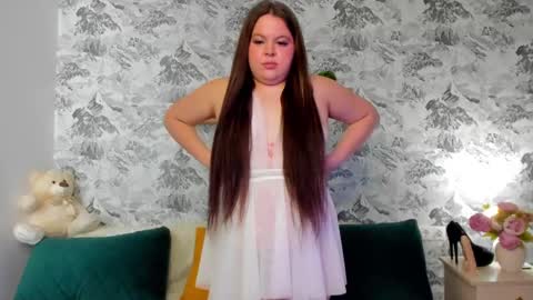 Lisa online show from March 2025 08:19:02 AM