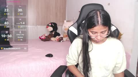 Snapshot of lisa_sexxy chatting on April 2026 02:45:02 AM faisury online show from April 2026 02:45:02 AM