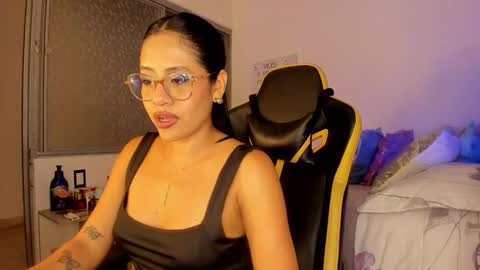 Snapshot of lisa_t08 chatting on November 2025 02:10:01 AM Lisa Thompson online show from November 2025 02:10:01 AM