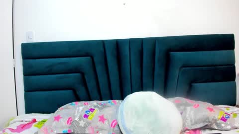 lisa white  online show from March 2025 03:48:02 AM