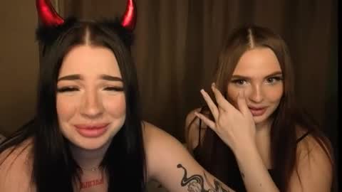 Lisa and Den online show from November 2025 01:55:01 PM