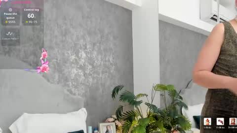 lisacroft online show from May 2026 06:30:01 AM