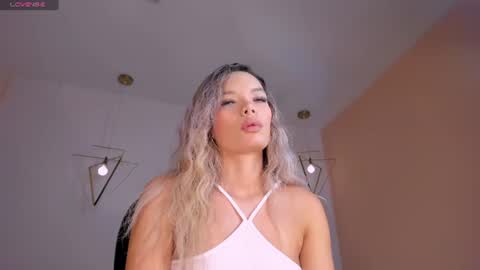 Lisa  Flowers online show from July 2026 10:32:01 AM