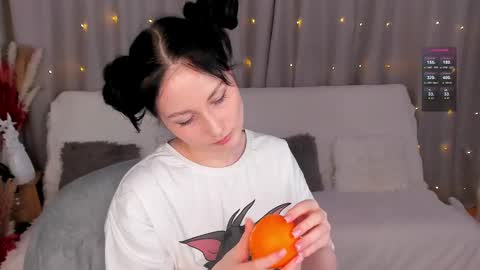 Snapshot of lisamooore chatting on February 2025 09:37:01 PM Lisa Moore online show from February 2025 09:37:01 PM