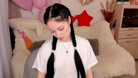 Snapshot of lisamooore chatting on February 2026 04:19:02 AM Lisa Moore online show from February 2026 04:19:02 AM