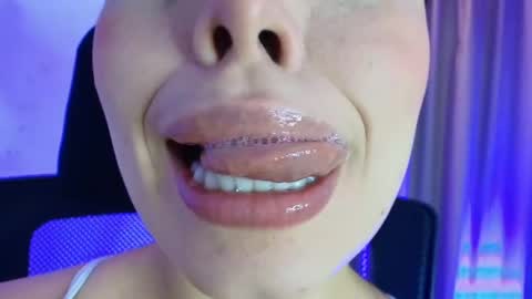 Lisbet online show from May 2026 10:07:01 PM
