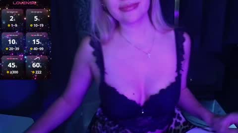 Snapshot of lisenok26 chatting on December 2024 09:50:01 PM Anna online show from December 2024 09:50:01 PM