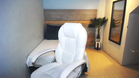 Liseth Fox online show from December 2024 12:45:02 PM