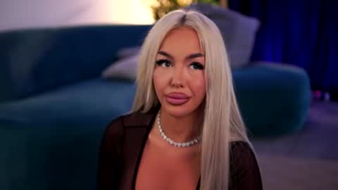 LisetteLuxe online show from July 2026 07:18:02 PM