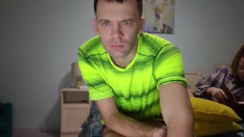 Kris Maks online show from February 2025 03:42:01 AM