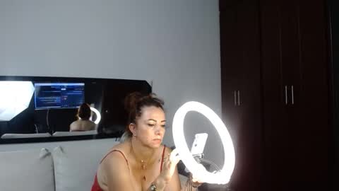 liss_curly online show from February 2026 11:57:02 PM