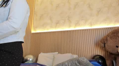 Snapshot of liss_reyes chatting on May 2026 02:02:02 PM Liss online show from May 2026 02:02:02 PM