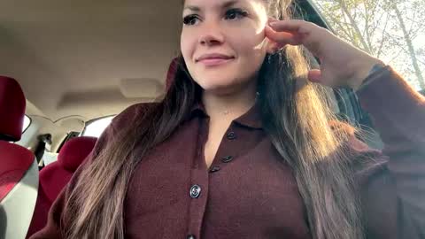 Lissa online show from October 2025 09:21:02 AM