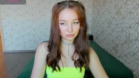 Snapshot of lissa_cristal_ chatting on October 2025 10:25:01 AM lissa_cristal_ online show from October 2025 10:25:01 AM