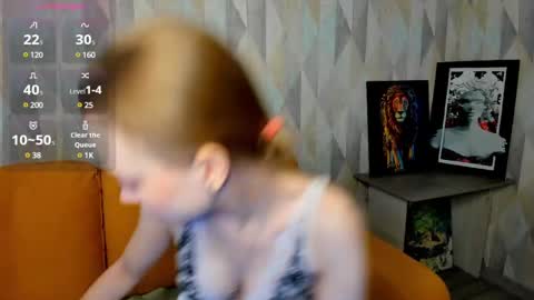 Snapshot of lissa_kitsune chatting on February 2025 07:18:01 AM Lissa online show from February 2025 07:18:01 AM